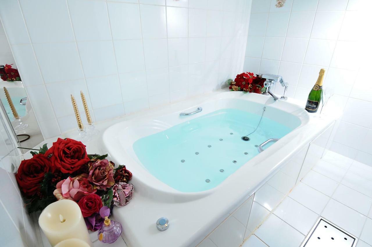 Hotel Blanc Chapel Christmas Sakai (Adults Only) Екстер'єр фото
